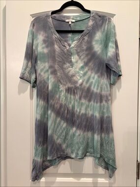 Boutique Ava James Tie-Dye Tunic